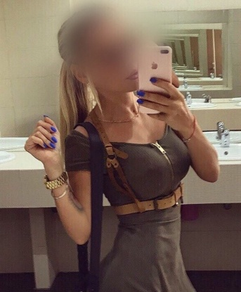 🔥 Обладательница идеального тела и шикарных форм, я готова подарить тебе незабываемые моменты удовольствия. 💋 Мои услуги настолько разнообразны, что ты точно найдешь то, что именно тебе нужно. 💦 Разрешаю все, что тебе нравится, и гарантирую полное удовлетворение. 🌟 А еще, я готова предоставить фото и отзывы, чтобы ты мог убедиться в моей непревзойденности. 📸 Жду встречи с тобой в Москве, ведь именно здесь я проживаю и готова воплотить твои самые смелые желания. 🌆 Не медли, звони прямо сейчас! 💫 Оля