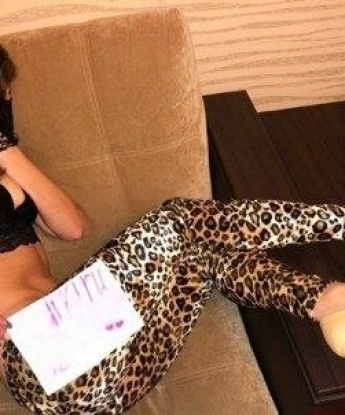 💋 Мое опытное тело и мягкие прикосновения не оставят тебя равнодушным. Эскорт, классика, массаж – я открыта для новых приключений. ✨ У меня есть фото, чтобы пробудить желание в твоей душе. 😍 Отзывы о моей работе говорят сами за себя – я истинное удовольствие для истинных ценителей. 🌹 Что ж, давай встретимся в Москве и откроем для себя новые грани наслаждения. К тебе я приеду самой или ты можешь пригласить меня. 😘 Жду твоего звонка 📞 Эльвира